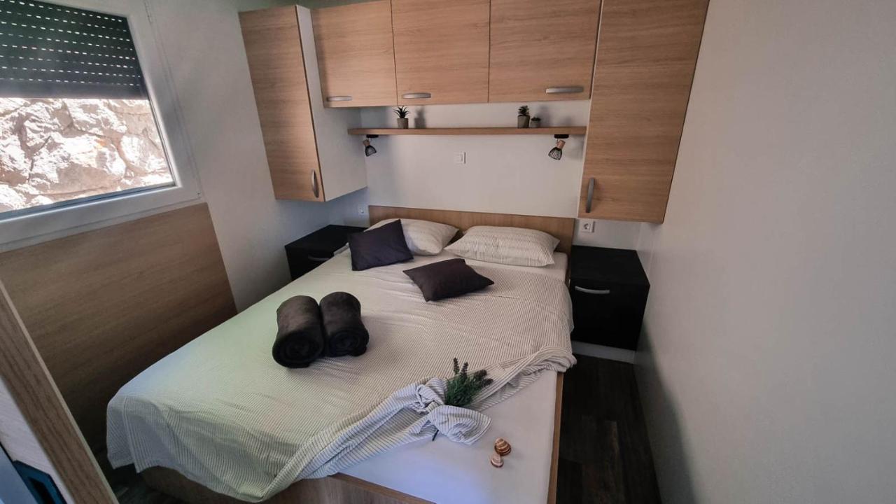 Luxury Mobile Homes Klenovica Bagian luar foto