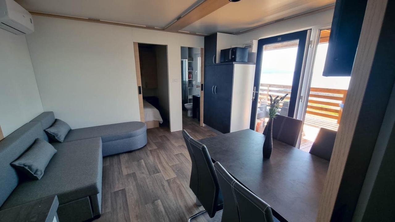 Luxury Mobile Homes Klenovica Bagian luar foto